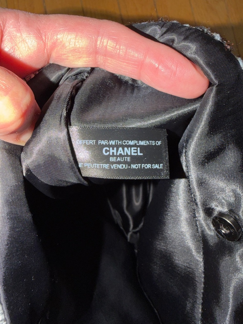 Chanel VIP/COMPLIMENTARY Tweed Mini Tote Bag in Multicolor - Picture 5 of 9